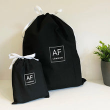 Load image into Gallery viewer, Personalised Three Piece Washbag &amp; Makeup Bag Set
