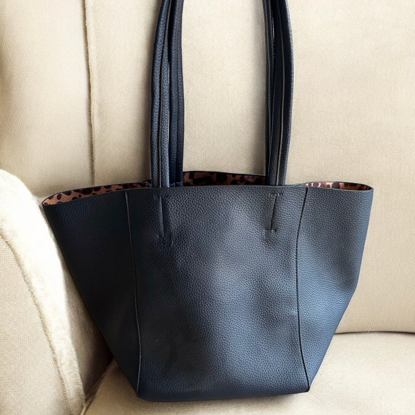 Tote Bag With Leopard Print Pouch